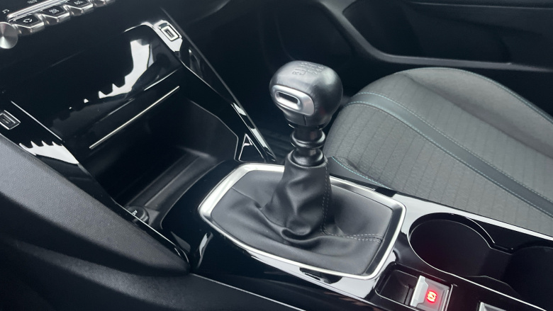 Peugeot 208 1.2 PureTech 100 Allure Premium + 5dr Petrol Hatchback